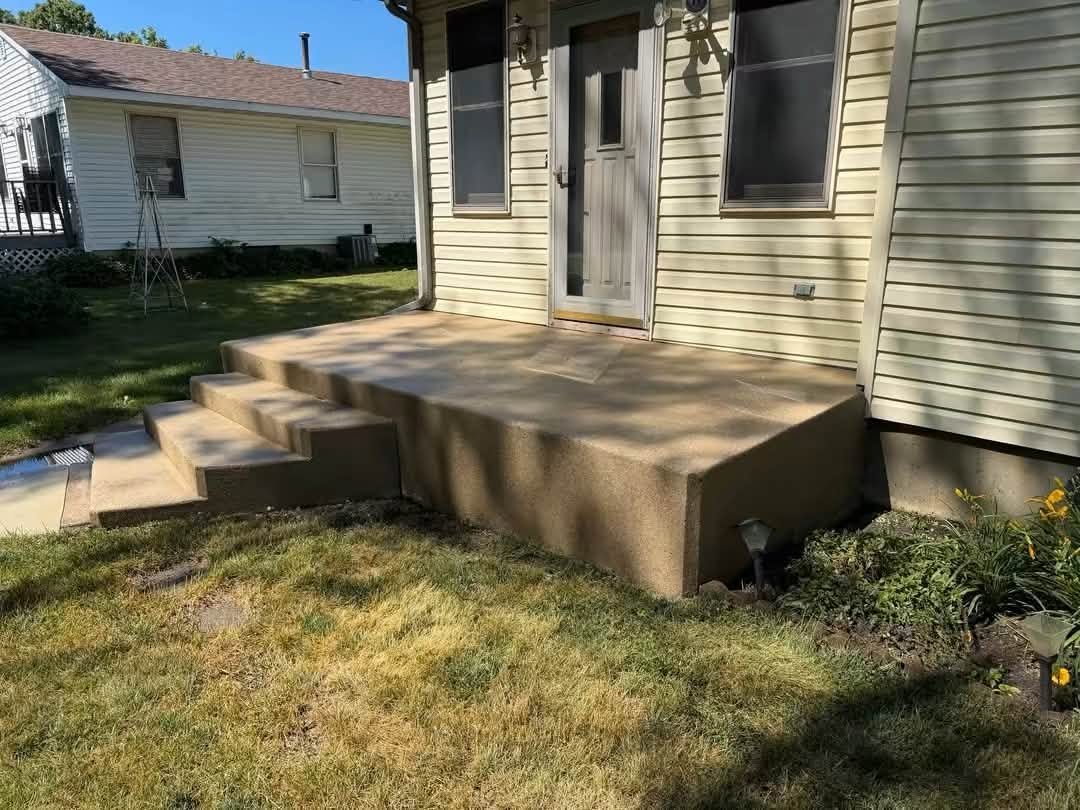 alt=Home exterior power washing